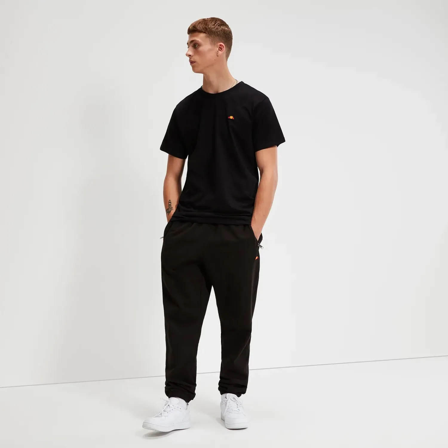 Ellesse Men's Cassica T-Shirt | T-shirts