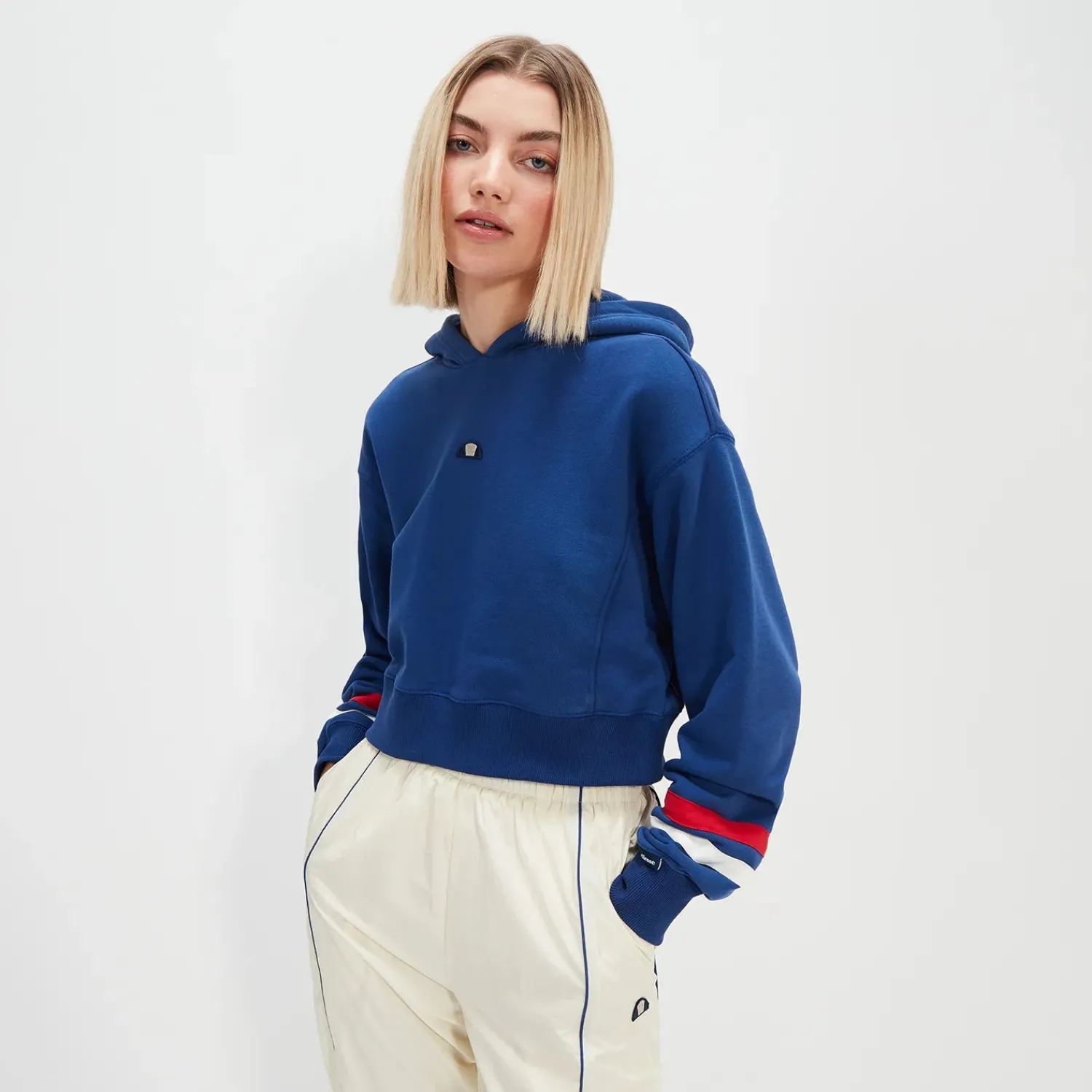 Ellesse Women's Barnes Cropped Hoody | Women Hoodies & Sweatshirts